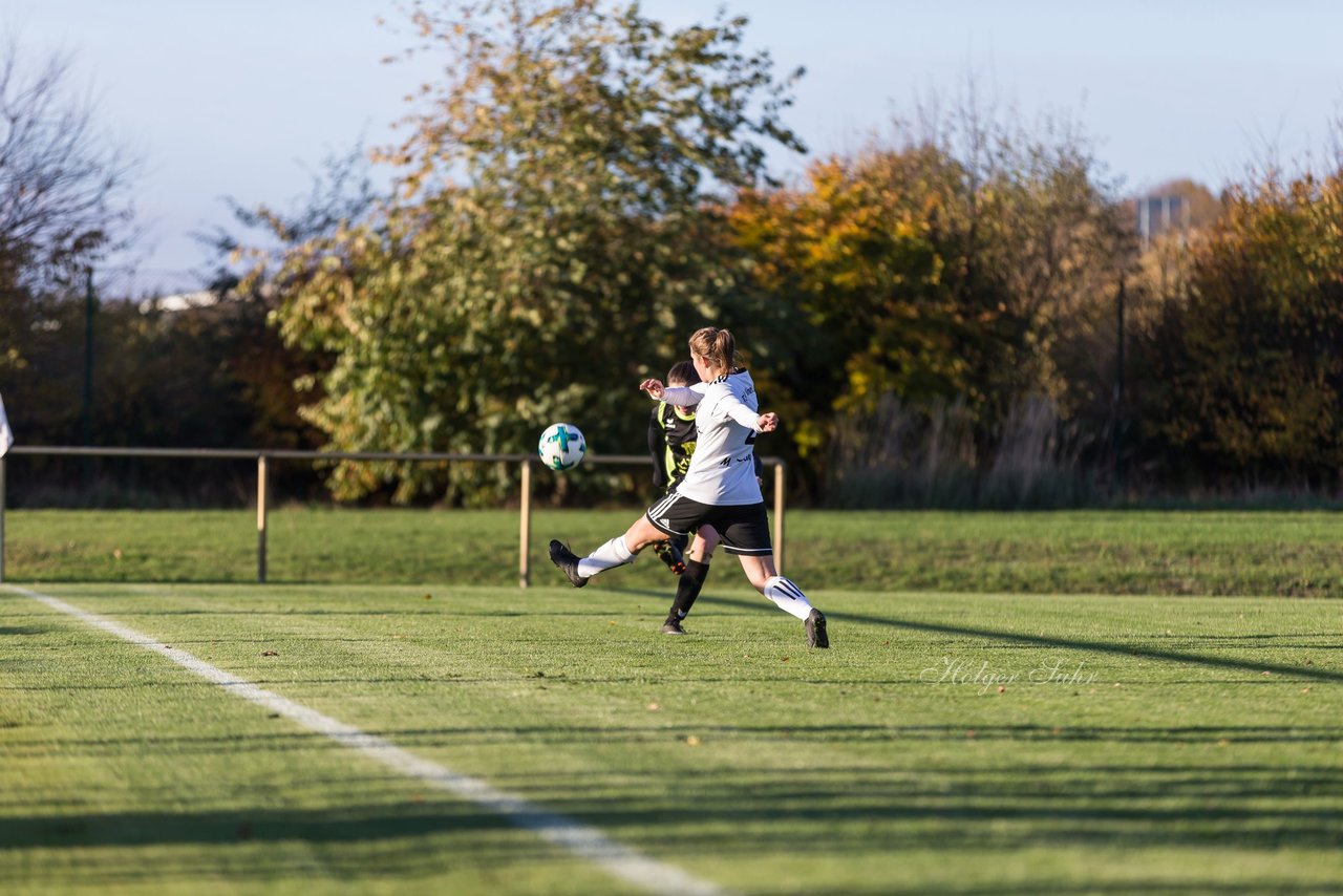 Bild 324 - Frauen TSV Vineta Audorg - SV Friesia 03 Riesum Lindholm : Ergebnis: 2:4